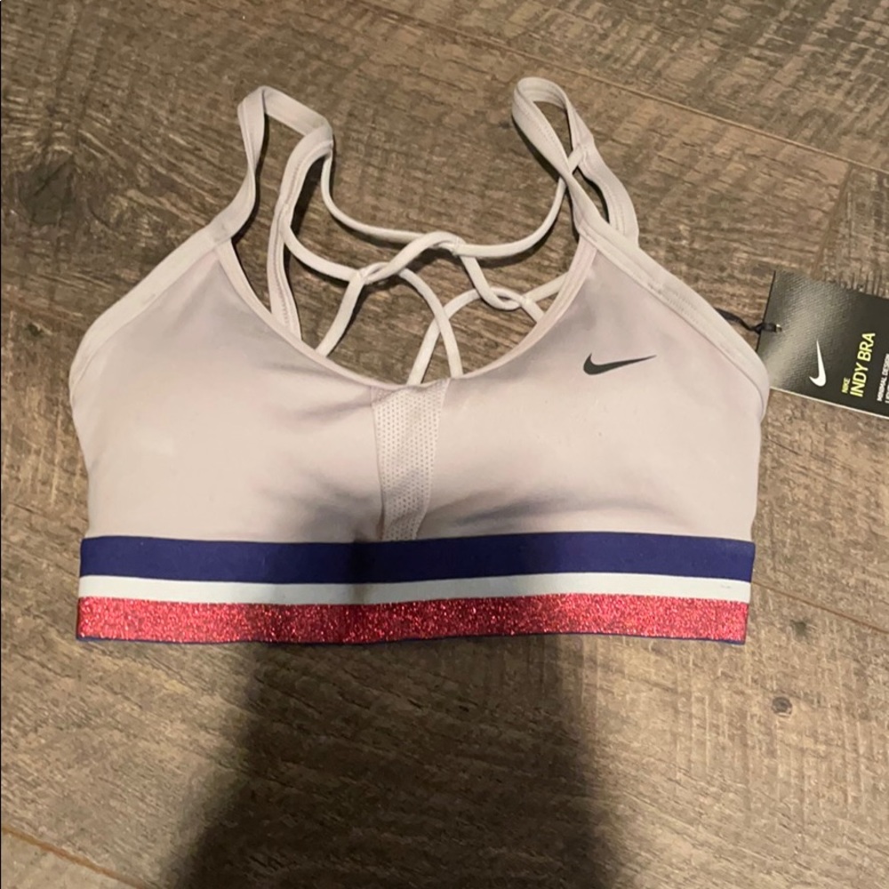nike light support indy sports bra